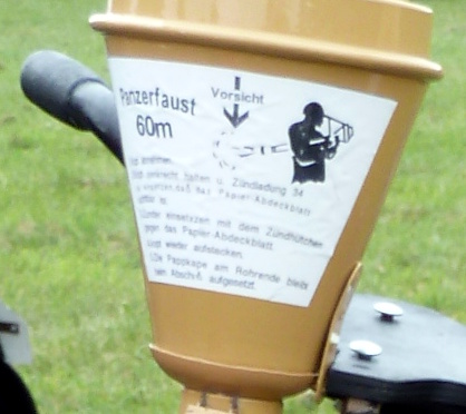 [Panzerfaustfahrrad]